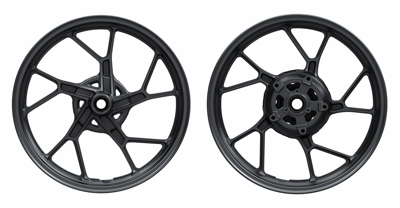 五輻十爪的輕量化鋁框，造型行不差，但終究少了些味道