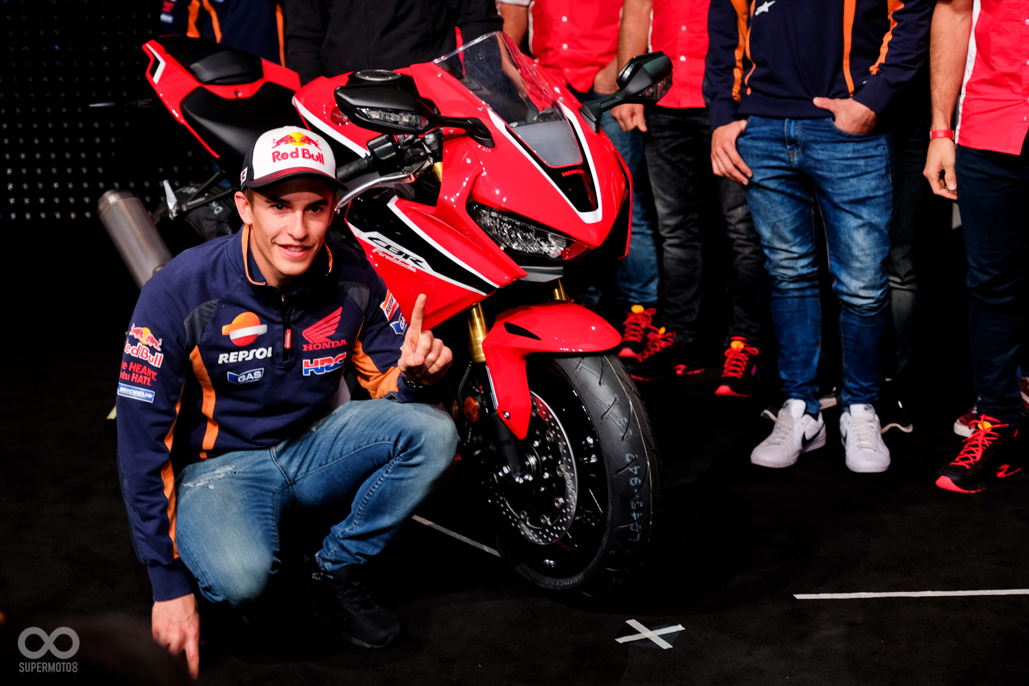2016MotoGP世界冠軍Marc Márquez也親自來到現場為新車造勢